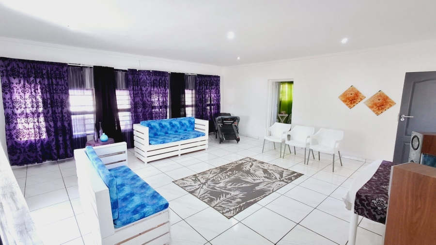 4 Bedroom Property for Sale in Roodia Free State